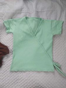 Bundle of 2 Trendy Tops