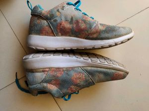 Floral Print Running Shoes