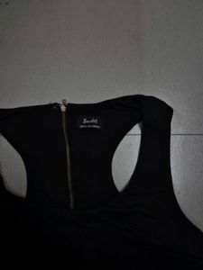 Chic Black Sleeveless Mini Dress