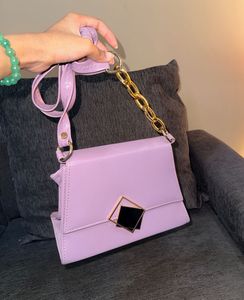 Chic Lavender Crossbody Bag with Gold Chain