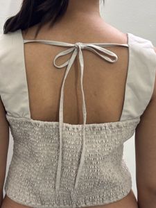 Chic Beige Sleeveless Vest Top