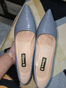 grey pump heel pencil hee