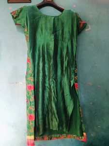 Green Embroidered Kurta