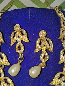 Necklace set