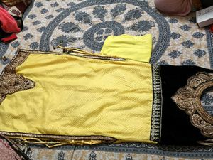 Elegant Embroidered kurta set