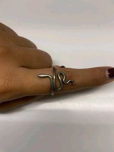 Unique Snake Design Ring