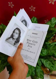 Yogananda 2 Book Set