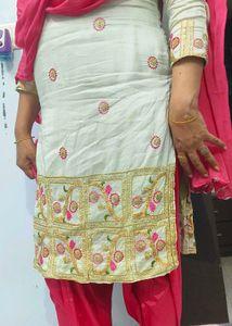 Elegant Embroidered Kurta Set with dupatta