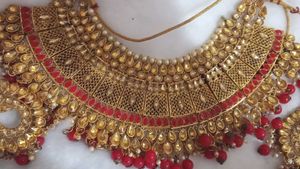 Elegant Gold &amp; Red Kundan Necklace Set