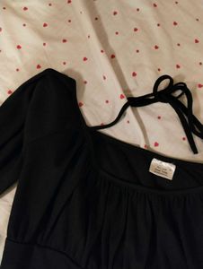 Black Off-Shoulder Long Sleeve Top