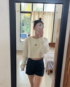 White Cropped Long Sleeve sweat