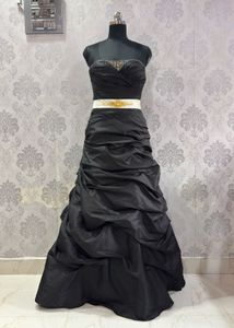 Elegant Black Strapless Gown