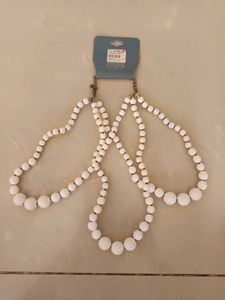 Three Pieces Elegant White Beaded Necklace Set