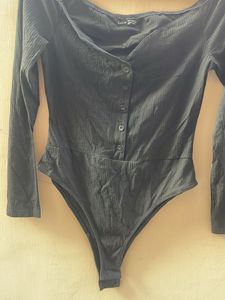 Chic Black Long Sleeve Bodysuit