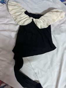 Chic Off-Shoulder Black &amp; White Top