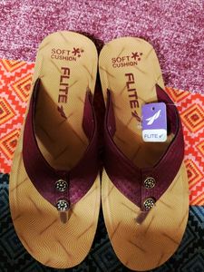 Flite Soft cushion slippers Size 5
