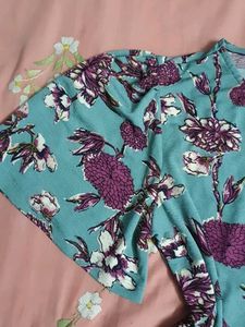 Floral Puff Sleeve Top