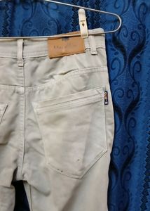 Unisex Jeans Pant.