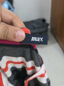 Max Striped Casual T-Shirt
