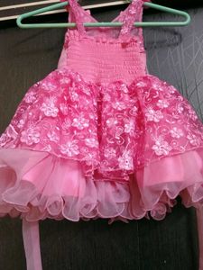 pink balloonback streching frock