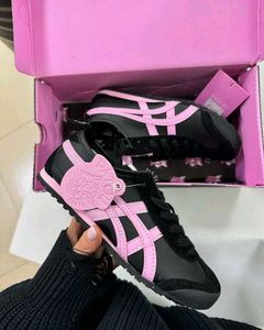 Onitsuka Tiger Sneakers