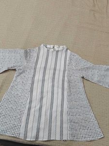 Elegant White & Grey Printed top