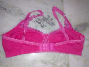 Women's Pink Lace Bra