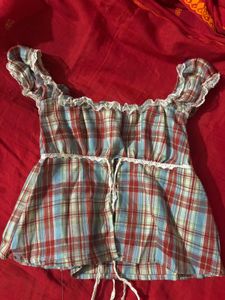 Cute Plaid Off-Shoulder Top