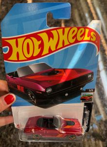 Hot Wheels 70 Plymouth Barracuda