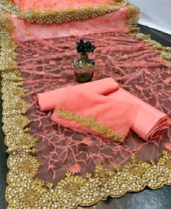 Women Heavy Work Sarees With Blause