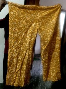 Stylish Yellow Printed Palazzo Pants