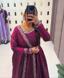 Space silk trending gown