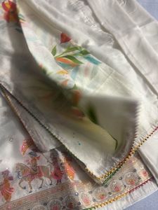 off White Kurta Set with Rainbow Detail