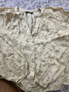 printed top with no flaws