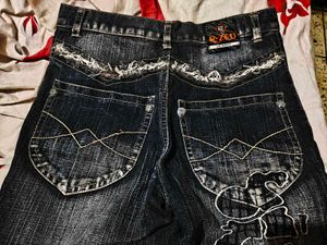 Shaded Jeans with Hand Fabric Paint