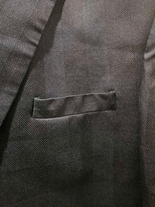 Men suit with hanger (free delivery)offer accepte