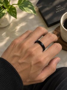 Unisex Classic Black Glass Ring