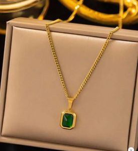 Emerald Green Gem Necklace