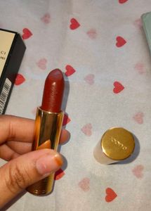 Gucci Rouge A Levres Matte Lipstick 519