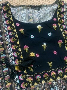 COMBO DISCOUNT ON TWO KURTIS