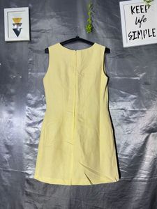 Simple Yellow Sleeveless Dress