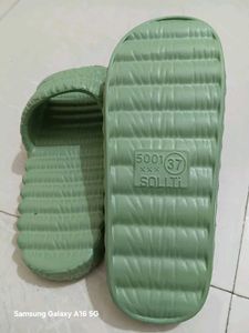 Cute Bow Flip Flops.  2pair slippers