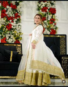 Elegant White Kurta Set with Gold Embroidery