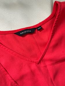 Chic Coral Ruffled V-Neck Top