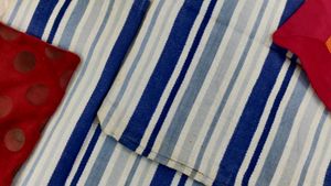5 USED CUSHION COVERS