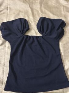 black Puff Sleeve sweet heart Neck Top
