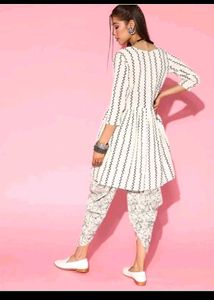 White &amp; Black Zigzag Print Kurta Set