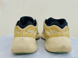 Adidas Yezzy 700 V3 Unisex Imported Shoes Available