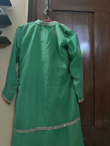 Green Embroidered Kurta