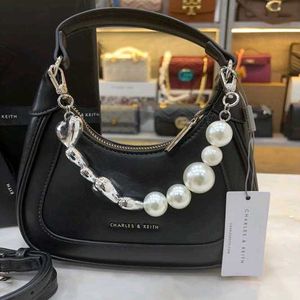 Charles &amp; Keith Black 🖤 For premium Lovers 🥹